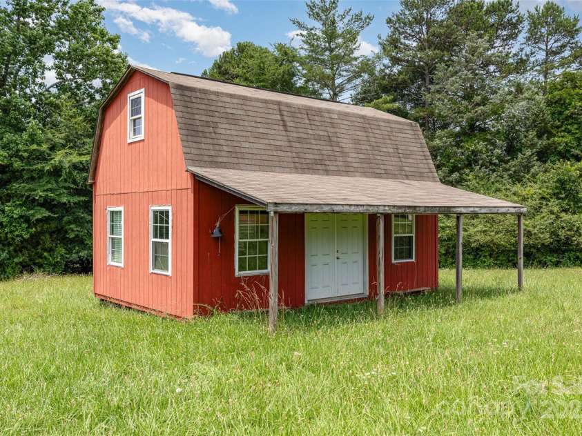544 Hicks Creek Road, Troutman, NC 28166.  MLS# CAR4274979, YatesRealty ID 28566. 