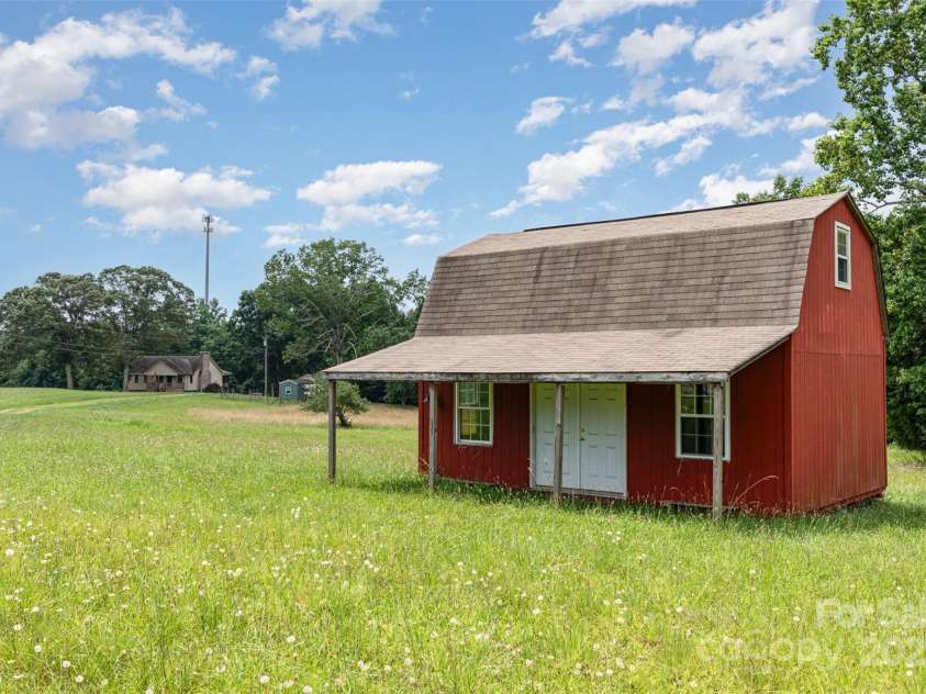 544 Hicks Creek Road, Troutman, NC 28166.  MLS# CAR4274979, YatesRealty ID 28566. 