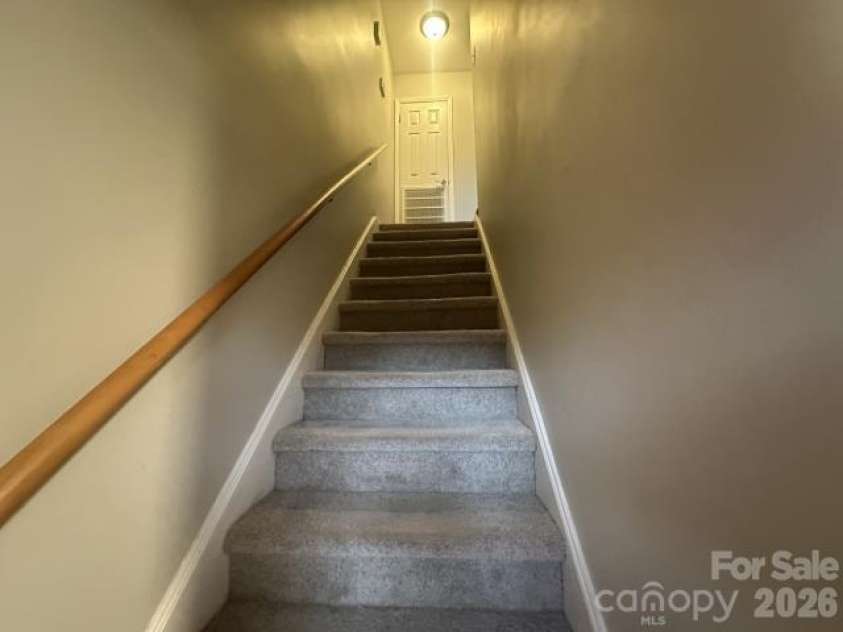 911 Nottingham Drive, Gastonia, NC 28054.  MLS# CAR4361548, YatesRealty ID 28567. 