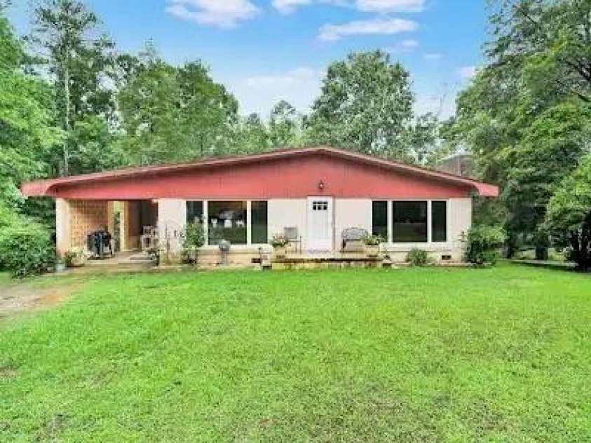 1239 Carlisle White Road, Chester, SC 29706.  MLS# CAR4384946, YatesRealty ID 28568. Front