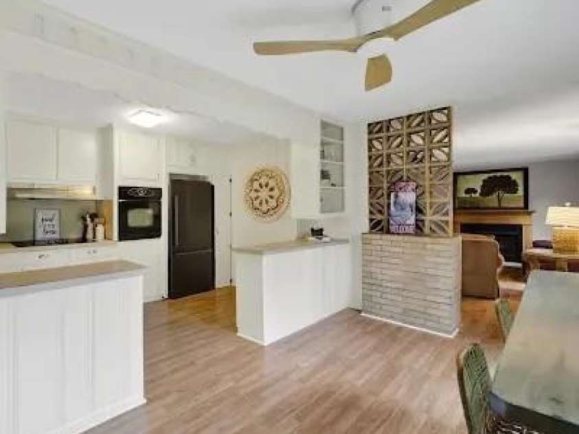 1239 Carlisle White Road, Chester, SC 29706.  MLS# CAR4384946, YatesRealty ID 28568. Kitchen