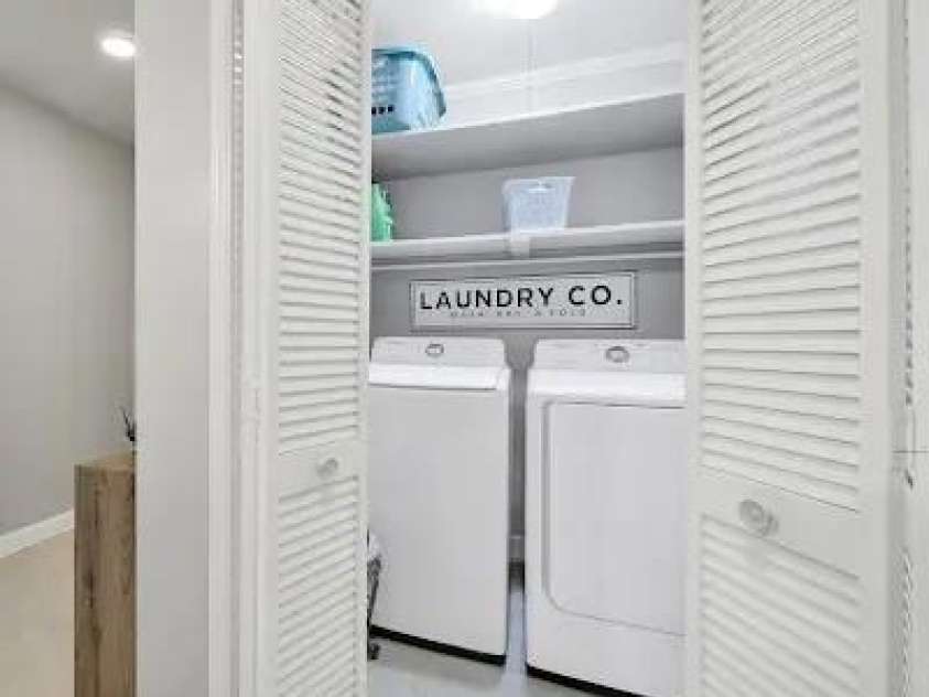 1239 Carlisle White Road, Chester, SC 29706.  MLS# CAR4384946, YatesRealty ID 28568. Laundry