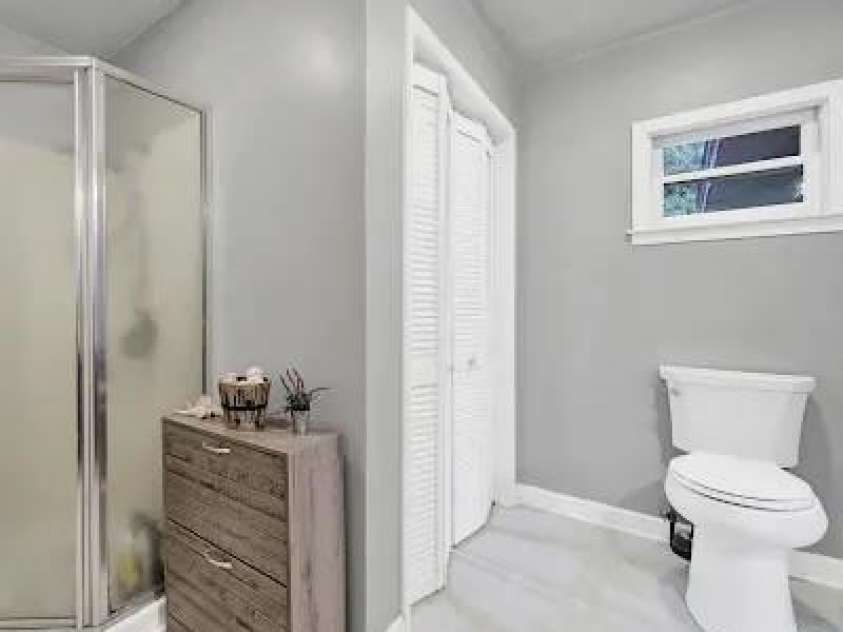 1239 Carlisle White Road, Chester, SC 29706.  MLS# CAR4384946, YatesRealty ID 28568. Primary Bath