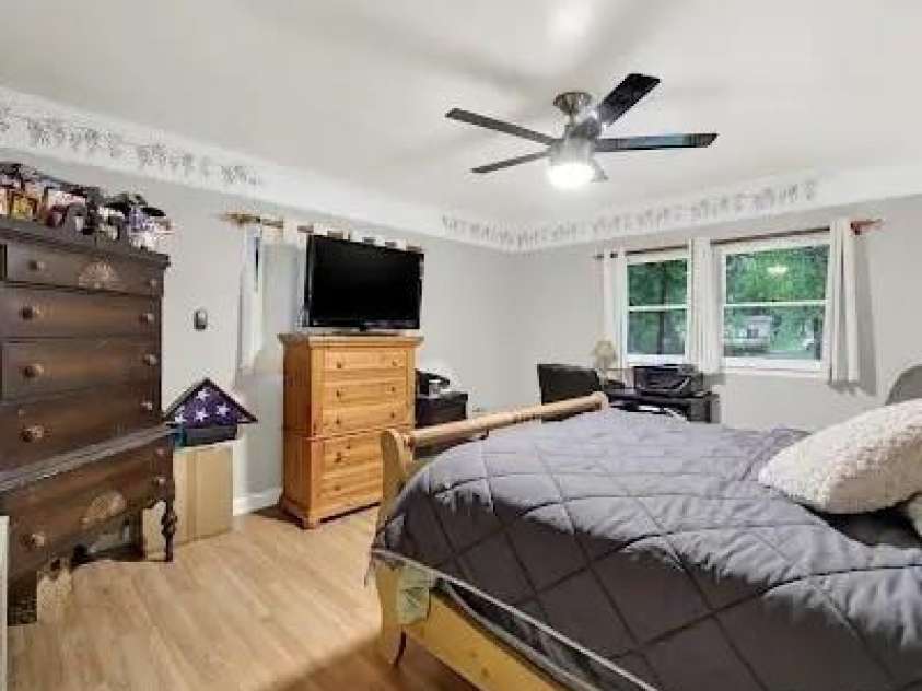 1239 Carlisle White Road, Chester, SC 29706.  MLS# CAR4384946, YatesRealty ID 28568. Second Bedroom