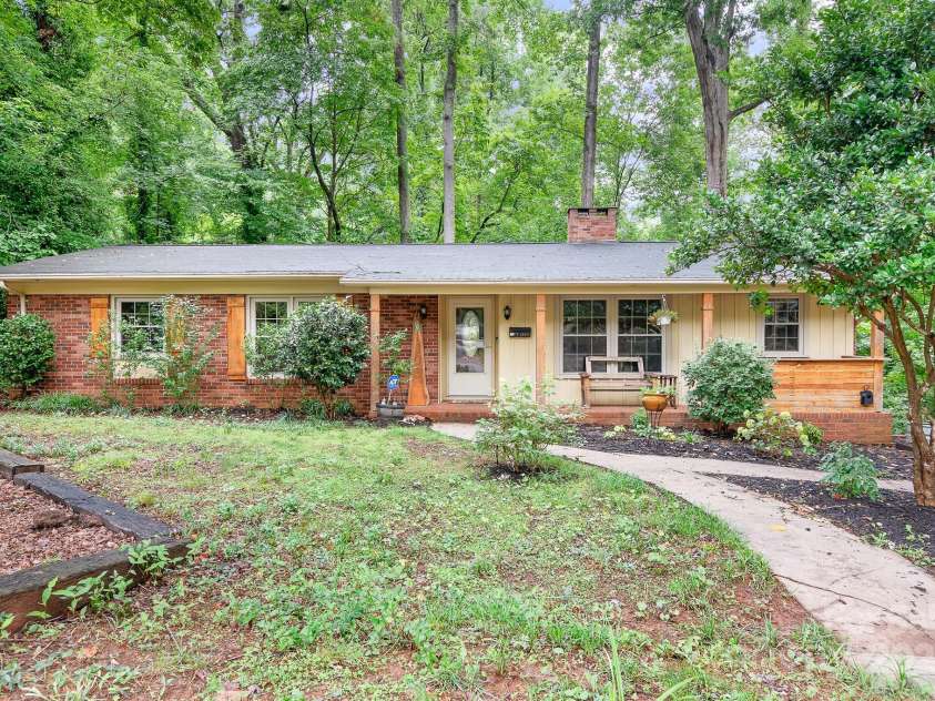 1303 Forest Park Drive, Statesville, NC 28677.  MLS# CAR4280831, YatesRealty ID 28568. 