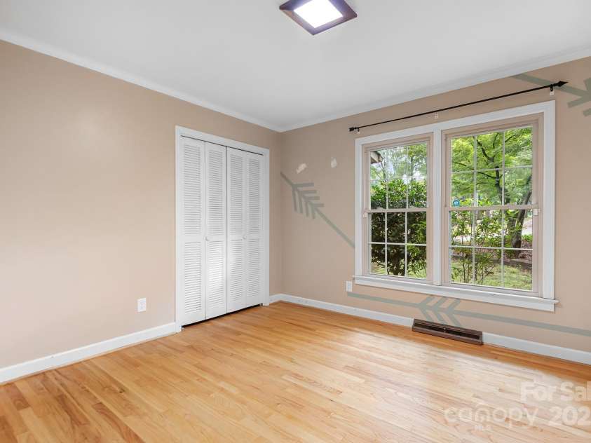 1303 Forest Park Drive, Statesville, NC 28677.  MLS# CAR4280831, YatesRealty ID 28568. 