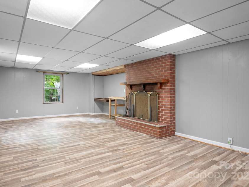 1303 Forest Park Drive, Statesville, NC 28677.  MLS# CAR4280831, YatesRealty ID 28568. 