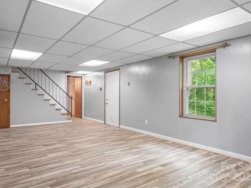 1303 Forest Park Drive, Statesville, NC 28677.  MLS# CAR4280831, YatesRealty ID 28568. 