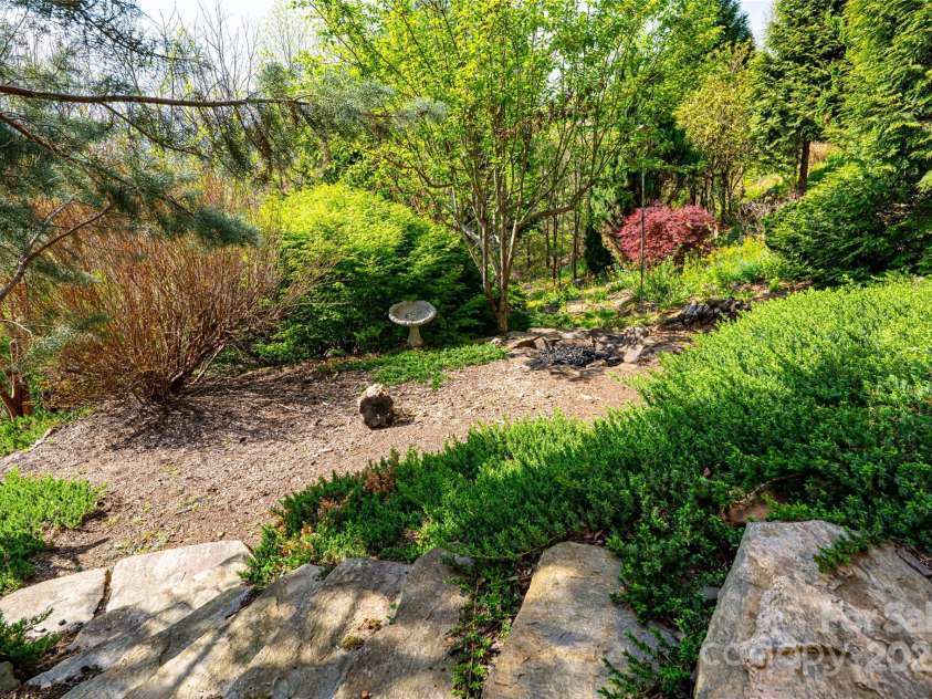 116 Dalya Road, Swannanoa, NC 28778.  MLS# CAR4245409, YatesRealty ID 28569. 