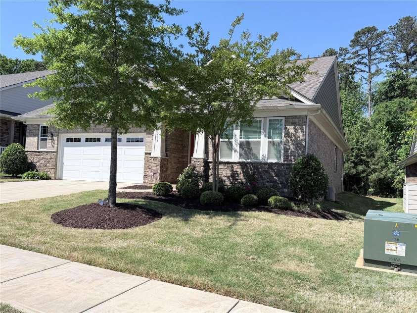 3213 Marchers Trace Drive, Mint Hill, NC 28227.  MLS# CAR4367859, YatesRealty ID 28569. 