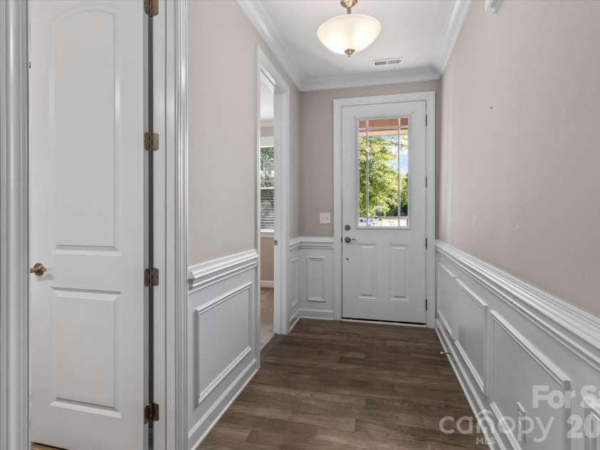3213 Marchers Trace Drive, Mint Hill, NC 28227.  MLS# CAR4367859, YatesRealty ID 28569. Entry 