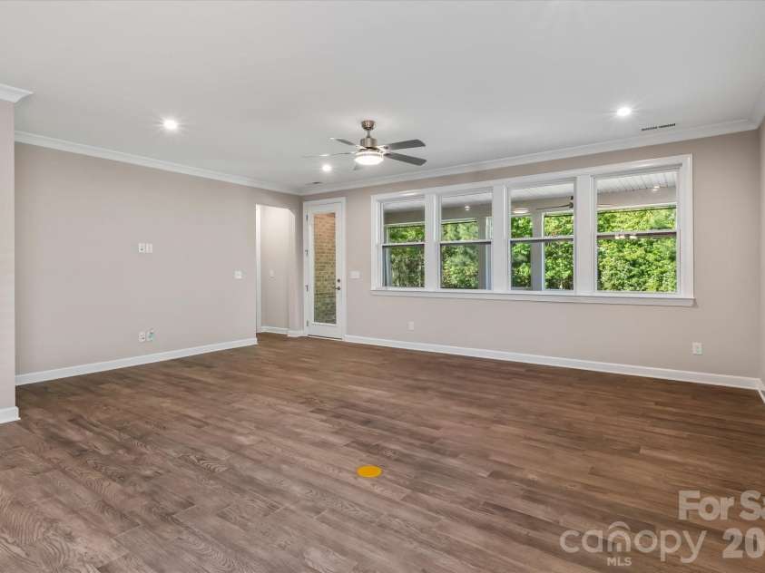 3213 Marchers Trace Drive, Mint Hill, NC 28227.  MLS# CAR4367859, YatesRealty ID 28569. Family Room
