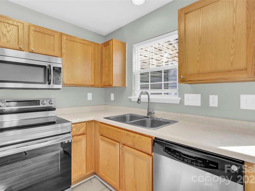 1920 Billingsville School Court, Charlotte, NC 28214.  MLS# CAR4201351, YatesRealty ID 2857. 