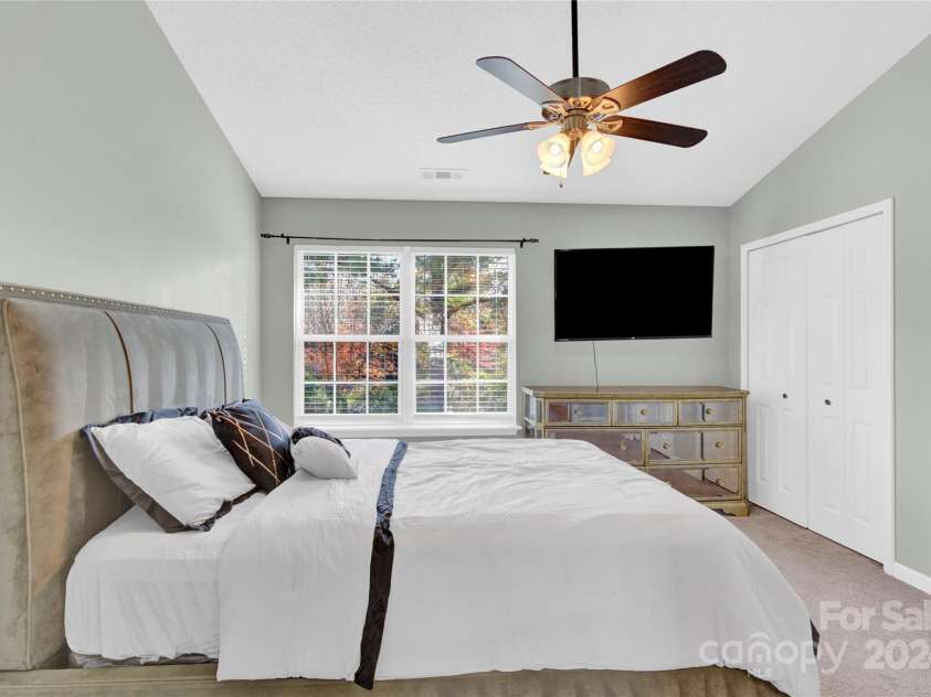 1920 Billingsville School Court, Charlotte, NC 28214.  MLS# CAR4201351, YatesRealty ID 2857. 