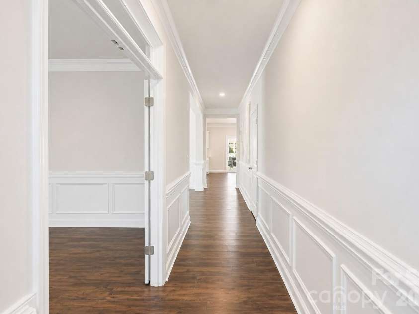 8119 Warford Little Road, Denver, NC 28037.  MLS# CAR4376996, YatesRealty ID 28570. ENTRY WAY
