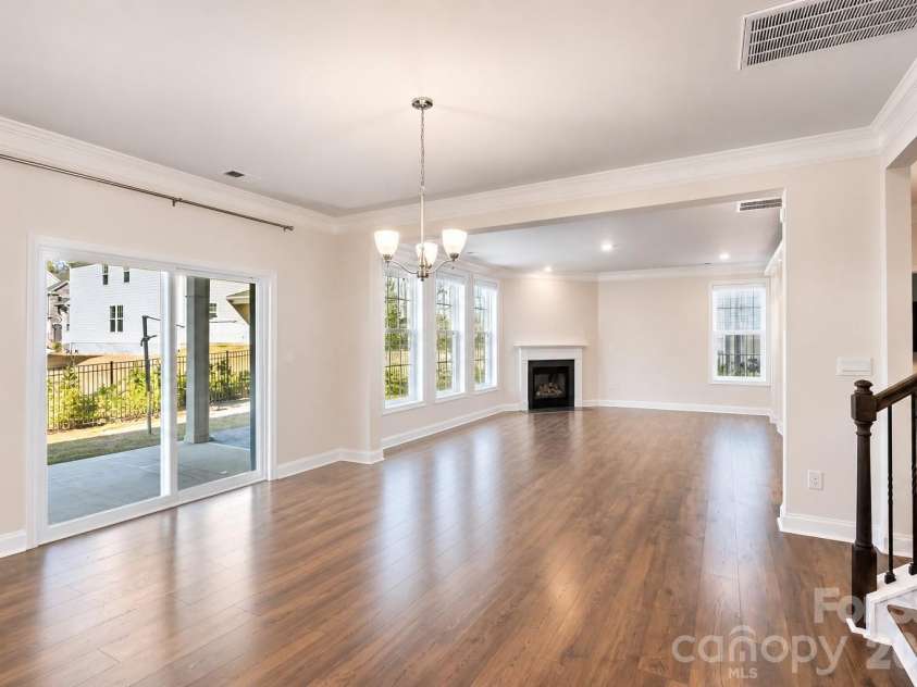 8119 Warford Little Road, Denver, NC 28037.  MLS# CAR4376996, YatesRealty ID 28570. LIVING BREAKFAST AREA