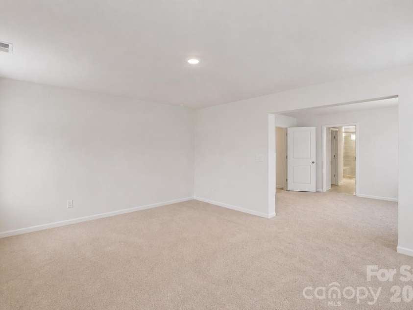 8119 Warford Little Road, Denver, NC 28037.  MLS# CAR4376996, YatesRealty ID 28570. PRIMARY SUITE 