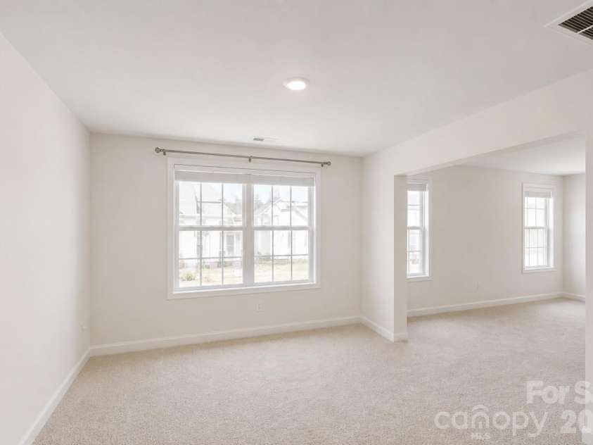 8119 Warford Little Road, Denver, NC 28037.  MLS# CAR4376996, YatesRealty ID 28570. SITTING AREA PRIMARY SUITE 
