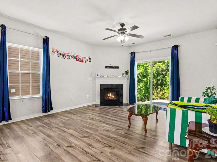 15513 Capps Road, Charlotte, NC 28278.  MLS# CAR4389930, YatesRealty ID 28571. 