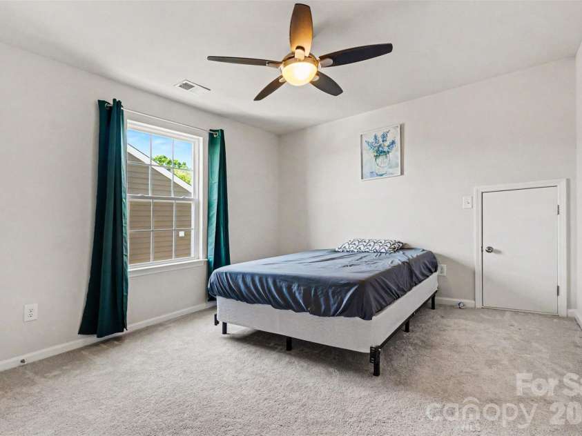 15513 Capps Road, Charlotte, NC 28278.  MLS# CAR4389930, YatesRealty ID 28571. 