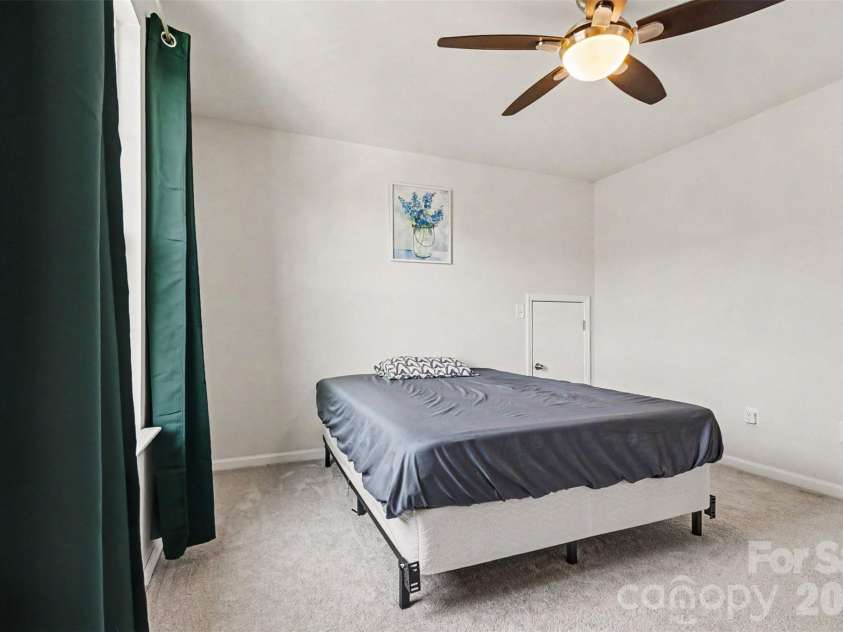 15513 Capps Road, Charlotte, NC 28278.  MLS# CAR4389930, YatesRealty ID 28571. 