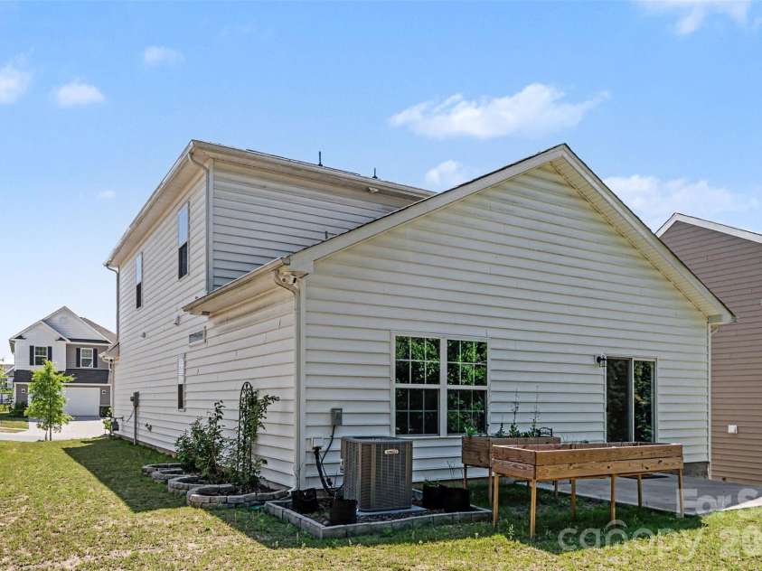 15513 Capps Road, Charlotte, NC 28278.  MLS# CAR4389930, YatesRealty ID 28571. 