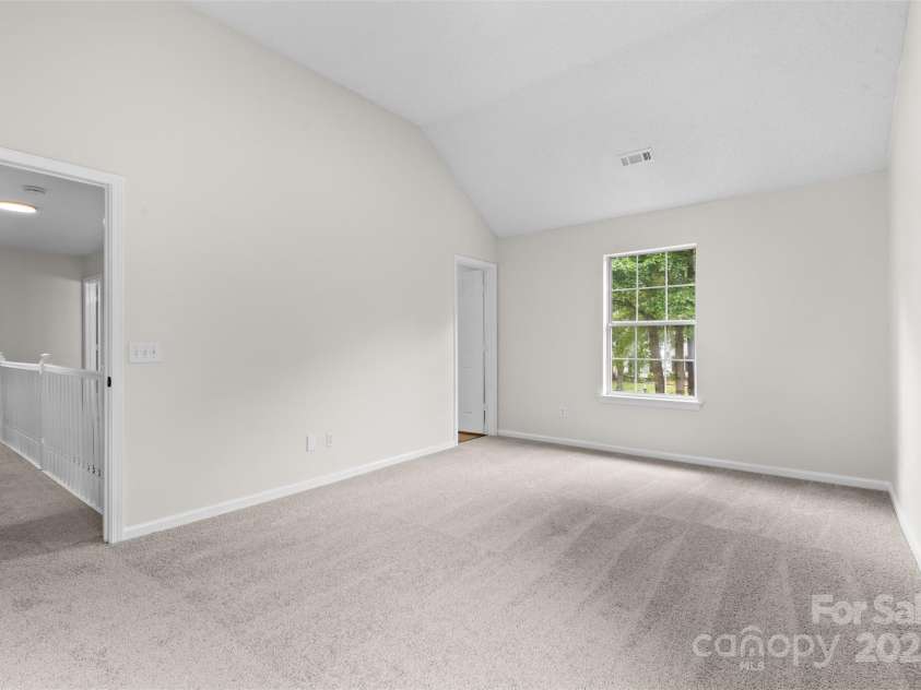 6907 Spandril Lane, Charlotte, NC 28215.  MLS# CAR4278676, YatesRealty ID 28571. 