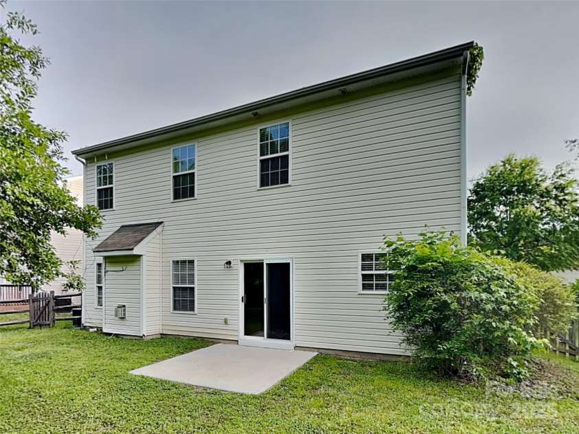 3711 Green Pasture Road, Charlotte, NC 28269.  MLS# CAR4258862, YatesRealty ID 28574. 