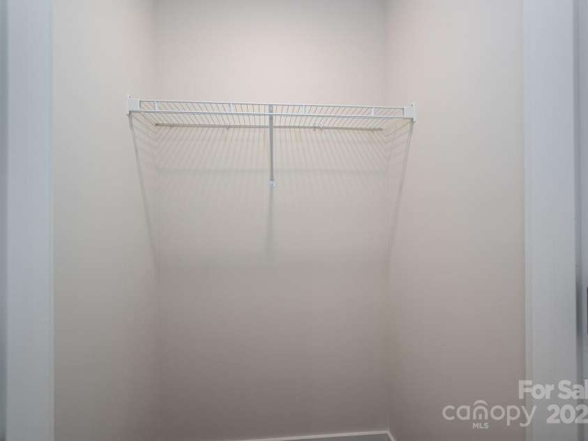 1941 32nd Street, Hickory, NC 28601.  MLS# CAR4259939, YatesRealty ID 28575. 