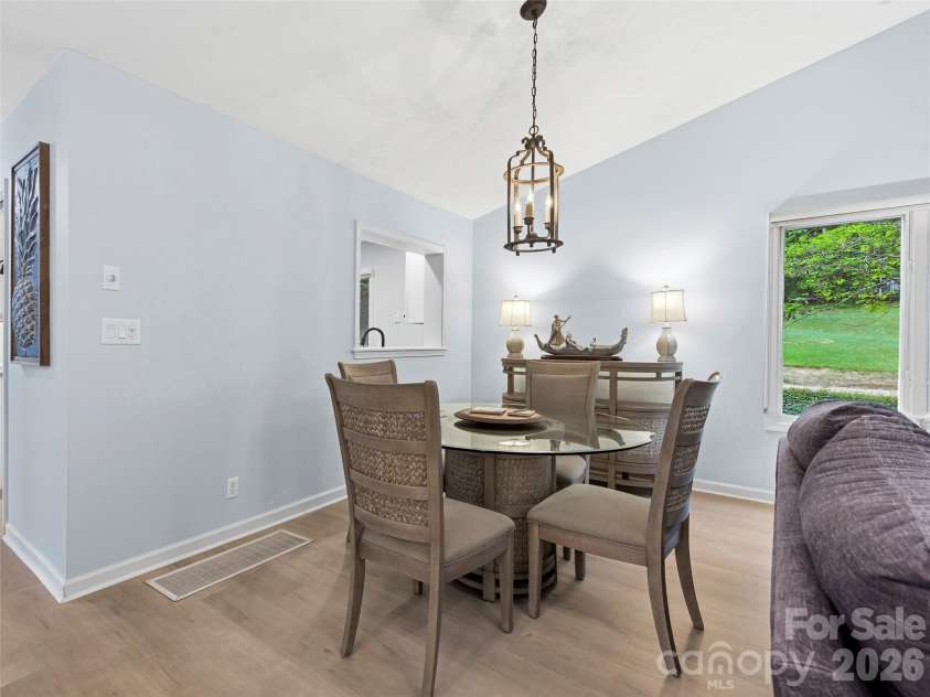 83 Laurel Ridge Place, Hendersonville, NC 28739.  MLS# CAR4389214, YatesRealty ID 28577. Dining Room