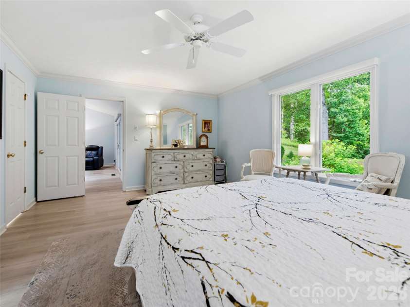 83 Laurel Ridge Place, Hendersonville, NC 28739.  MLS# CAR4389214, YatesRealty ID 28577. Primary Bedroom