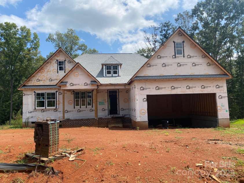 3201 Timber Run Lane, Maiden, NC 28650.  MLS# CAR4282501, YatesRealty ID 28578. 