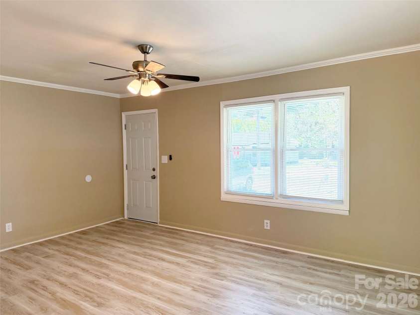 372 Baker Street, Rock Hill, SC 29730.  MLS# CAR4384377, YatesRealty ID 28579. 