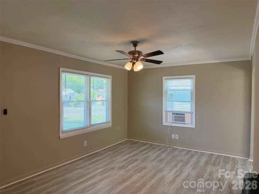 372 Baker Street, Rock Hill, SC 29730.  MLS# CAR4384377, YatesRealty ID 28579. 