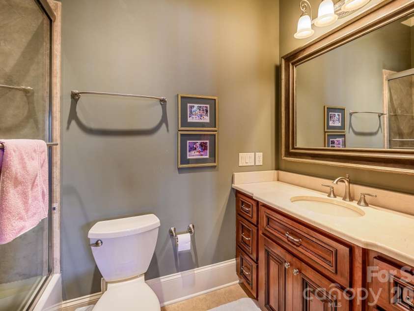 4246 Sigmon Cove Lane, Terrell, NC 28682.  MLS# CAR4338101, YatesRealty ID 2858. Ensuite Bath