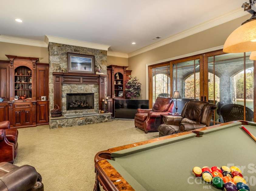 4246 Sigmon Cove Lane, Terrell, NC 28682.  MLS# CAR4338101, YatesRealty ID 2858. Lover Level Family Room