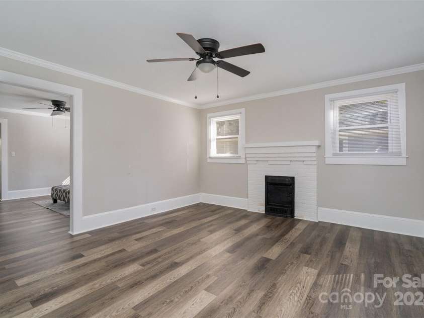 807 Klondale Avenue, Kannapolis, NC 28081.  MLS# CAR4192957, YatesRealty ID 2858. 