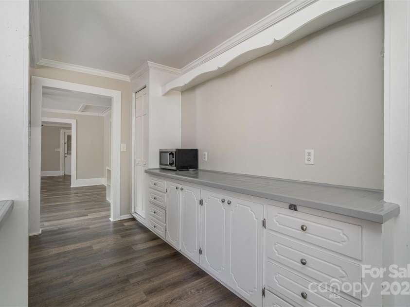 807 Klondale Avenue, Kannapolis, NC 28081.  MLS# CAR4192957, YatesRealty ID 2858. 