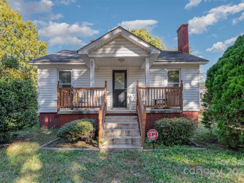 807 Klondale Avenue, Kannapolis, NC 28081.  MLS# CAR4192957, YatesRealty ID 2858. 