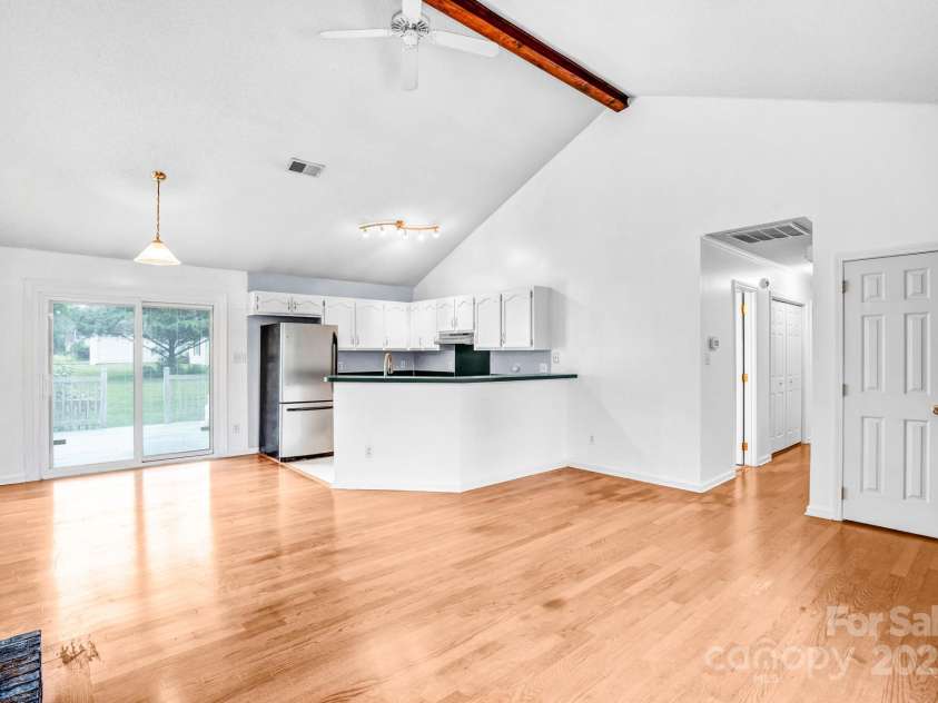 8901 English Saddle Lane, Charlotte, NC 28273.  MLS# CAR4261455, YatesRealty ID 28580. 