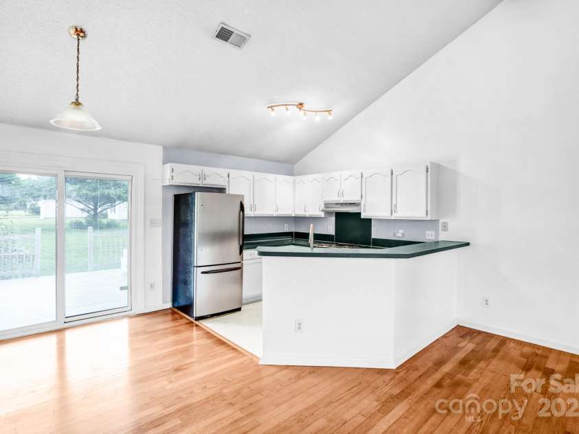 8901 English Saddle Lane, Charlotte, NC 28273.  MLS# CAR4261455, YatesRealty ID 28580. 