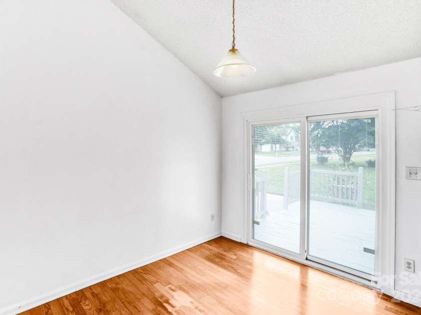 8901 English Saddle Lane, Charlotte, NC 28273.  MLS# CAR4261455, YatesRealty ID 28580. 