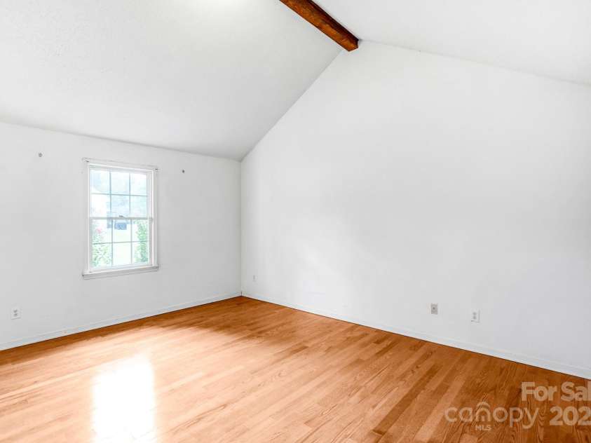 8901 English Saddle Lane, Charlotte, NC 28273.  MLS# CAR4261455, YatesRealty ID 28580. 