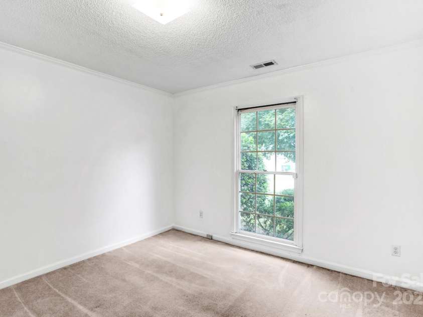 8901 English Saddle Lane, Charlotte, NC 28273.  MLS# CAR4261455, YatesRealty ID 28580. 