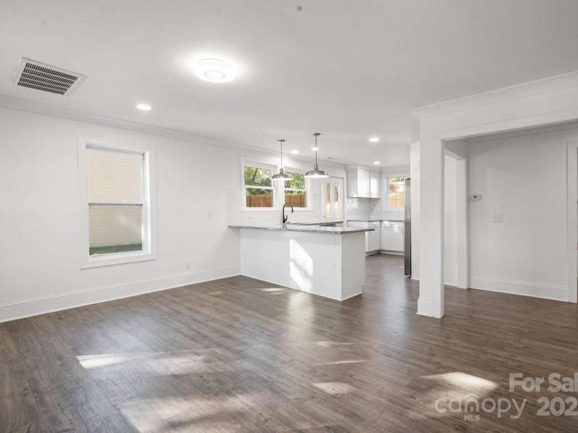 225 Lee Street, Mount Holly, NC 28120.  MLS# CAR4313791, YatesRealty ID 28581. 