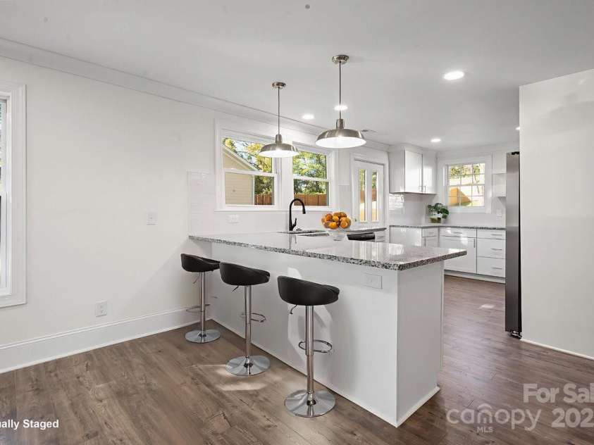 225 Lee Street, Mount Holly, NC 28120.  MLS# CAR4313791, YatesRealty ID 28581. 