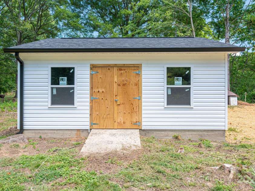 2824 Nickey Sharts Road, Shelby, NC 28150.  MLS# CAR4281966, YatesRealty ID 28583. Building