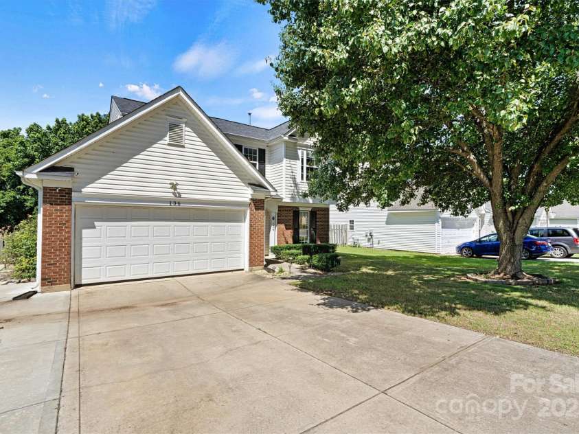 136 Bluffton Road, Mooresville, NC 28115.  MLS# CAR4270872, YatesRealty ID 28584. 