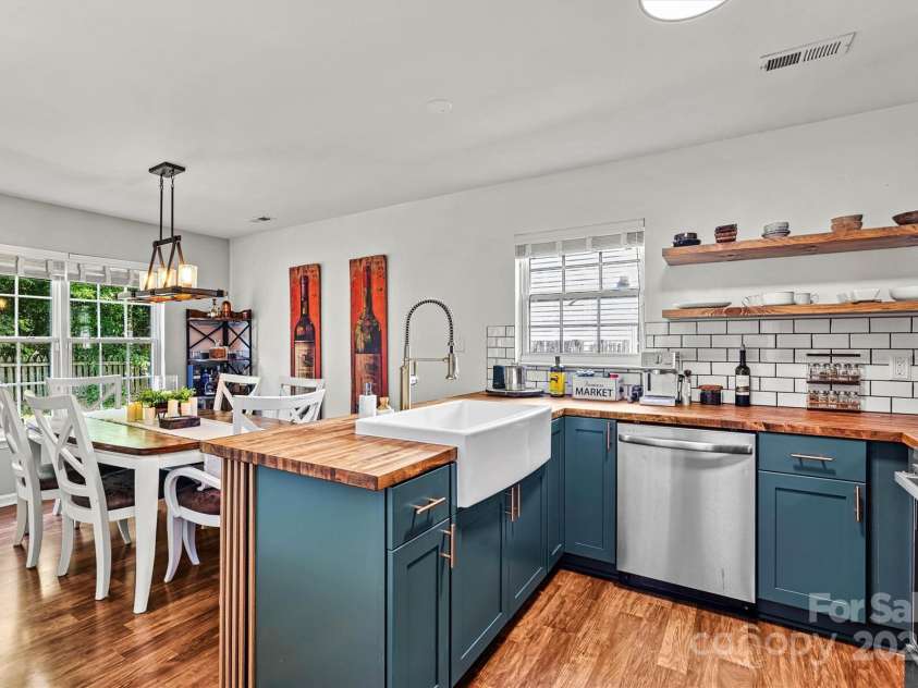 136 Bluffton Road, Mooresville, NC 28115.  MLS# CAR4270872, YatesRealty ID 28584. Kitchen & Dining Room