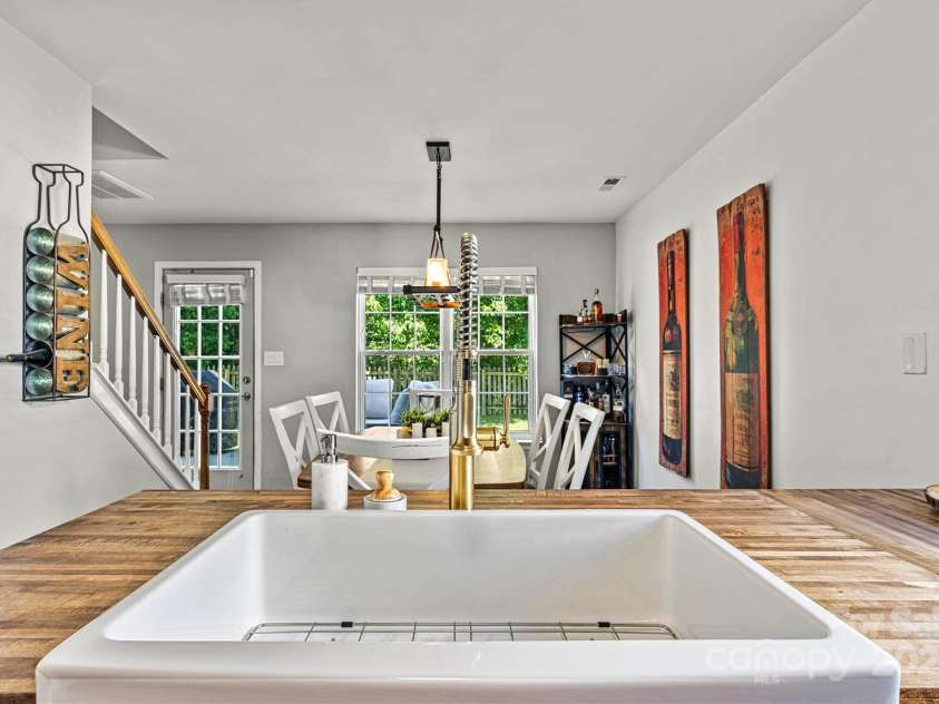 136 Bluffton Road, Mooresville, NC 28115.  MLS# CAR4270872, YatesRealty ID 28584. Kitchen & Dining Room